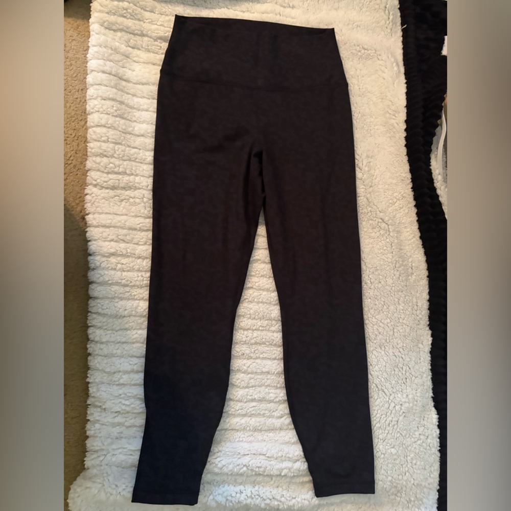 Black Activewear Leggings with Subtle Logo